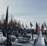 В Копейске на городском кладбище заменили флаги - Администрация г. Копейска